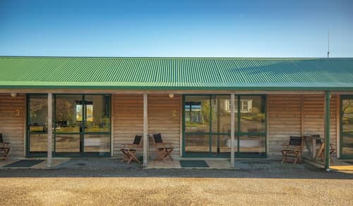 Rainforest Motel, Room