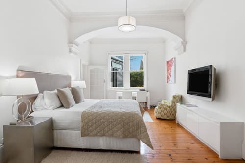 Colhurst House, Room