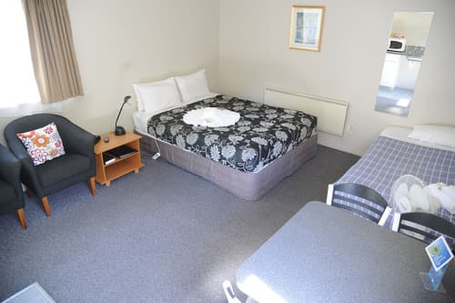 Blenheim Bridges Holiday Park, Room
