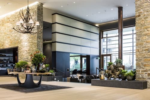 Kempinski Hotel Berchtesgaden, Lobby sitting area