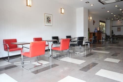 Sakuraya, Lobby sitting area