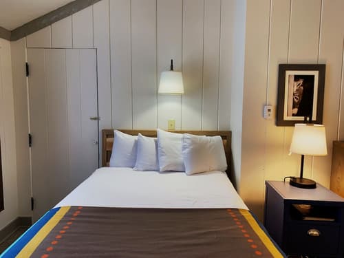 Bright Angel Lodge – Inside the Park, Room