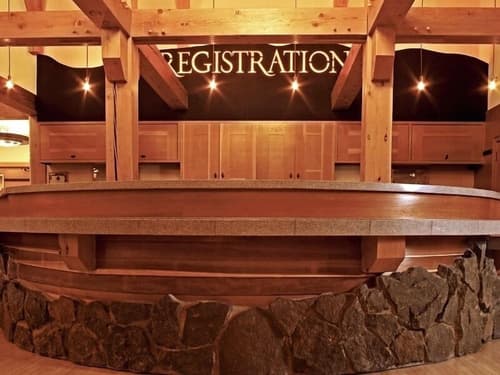 Old Faithful Snow Lodge & Cabins - Inside the Park, Reception