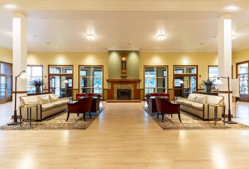 Mammoth Hot Springs & Cabins - Inside the Park, Lobby sitting area