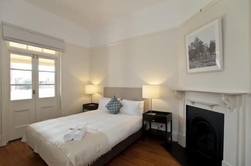 Cockatoo Island, Room