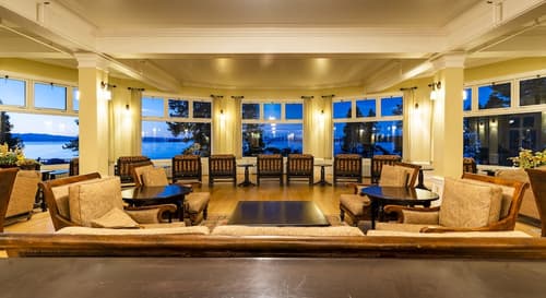 Lake Yellowstone Hotel & Cabins - Inside the Park, Lobby sitting area