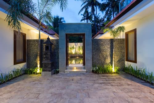 Odika Lovina House and Villa, Check-in/check-out kiosk