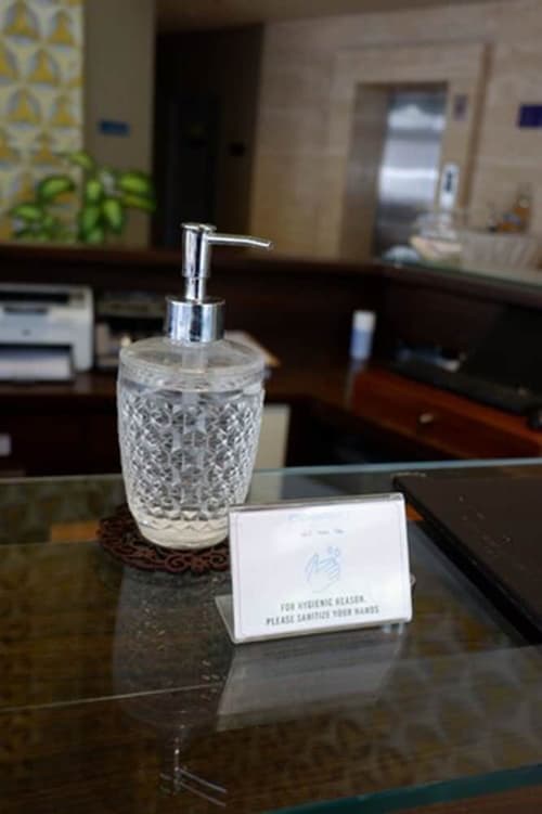 Crown Prince Hotel Surabaya, Reception