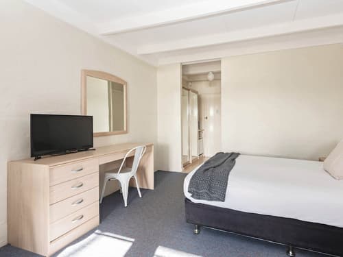 The Black Dolphin Holiday Park, Room