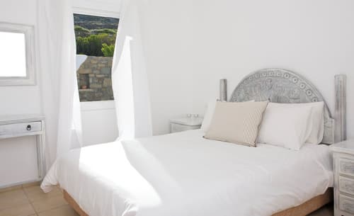 Yakinthos Residence, 