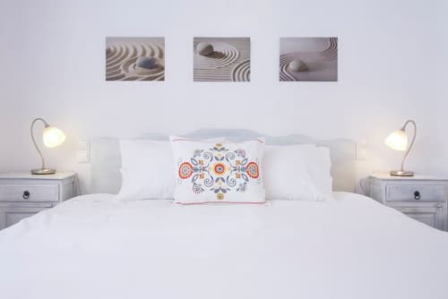 Yakinthos Residence, 