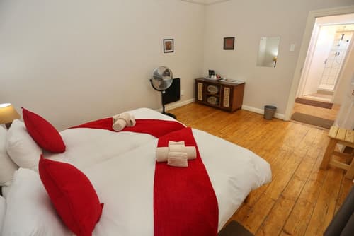 Bahnhof Hotel Aus