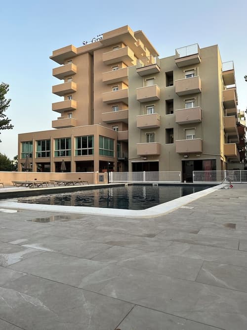 Hotel St. Gregory Park