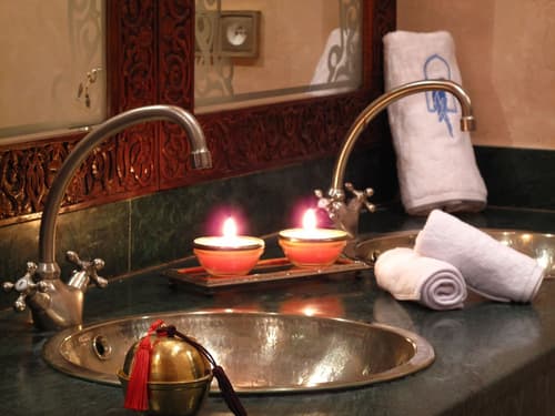 Riad Le Perroquet Bleu