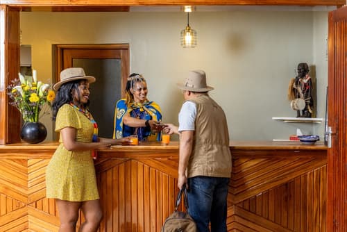 Sentrim Mara Game Lodge, Reception