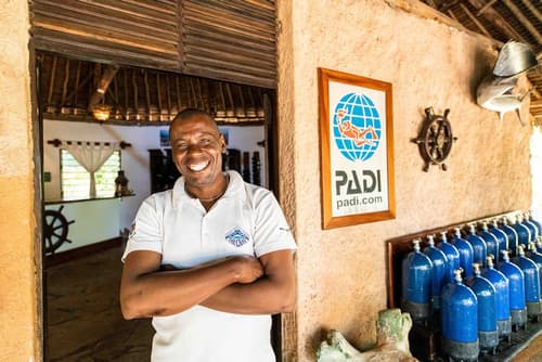 Chale Island Resort, Reception
