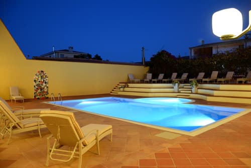 Hotel Orri, Outdoor pool