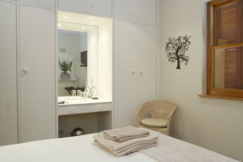 Yellow Aloe Guesthouse, Room