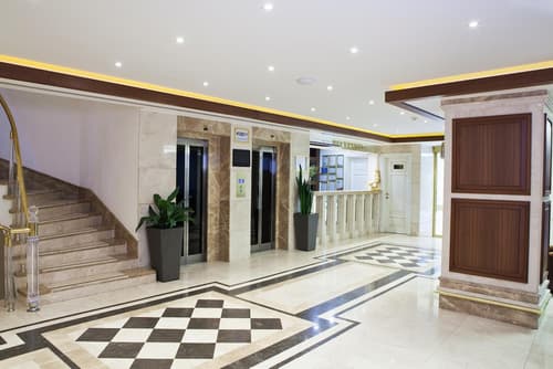 Grand Asiyan Hotel, Lobby