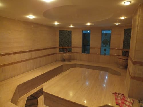 Grand Asiyan Hotel, Steam room