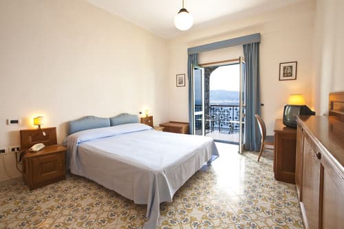 Hotel Mega Mare, Room