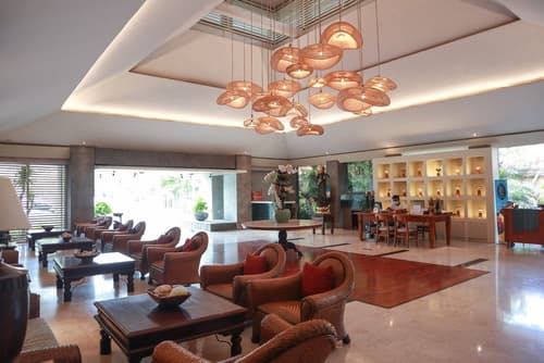 The Cakra Hotel, Lobby sitting area