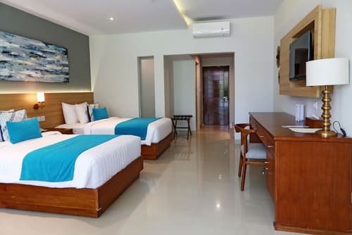 The Cakra Hotel, Room