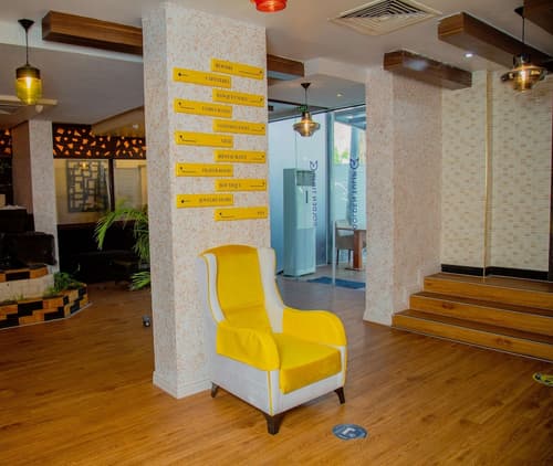 Golden Tulip Dar Es Salaam City Center Hotel, Lobby