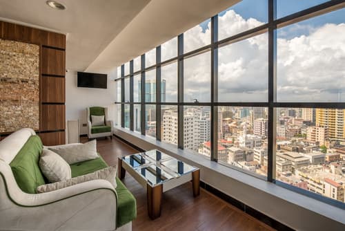 Golden Tulip Dar Es Salaam City Center Hotel, Reception