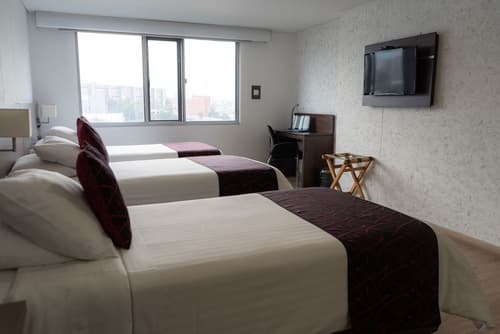 SM Grand Hotel, Room