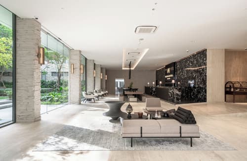 Maison Hotel Bangkok, Lobby sitting area