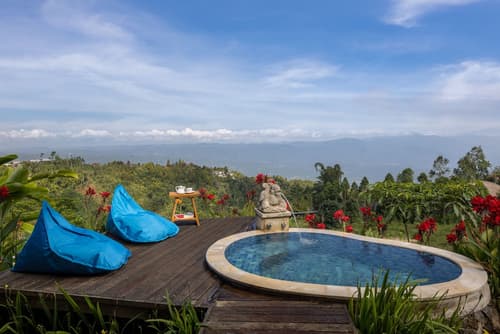 Munduk Tentrem, Room