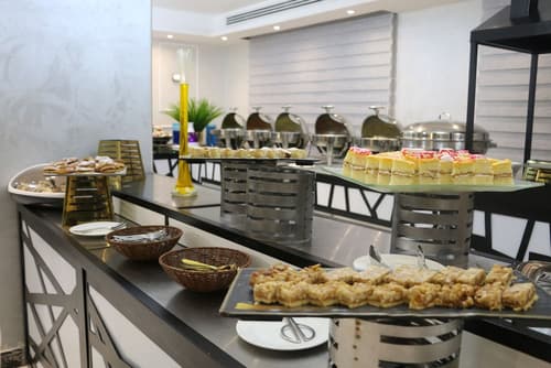 Kaya Hotel Amman, Restaurant