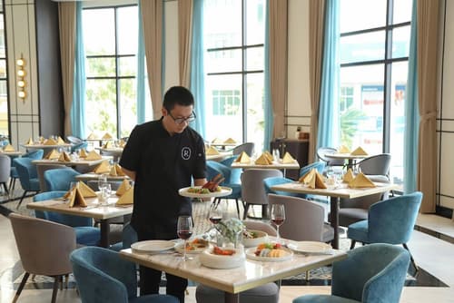 Charmant Suites a Boutique Hotel Can Tho, Restaurant