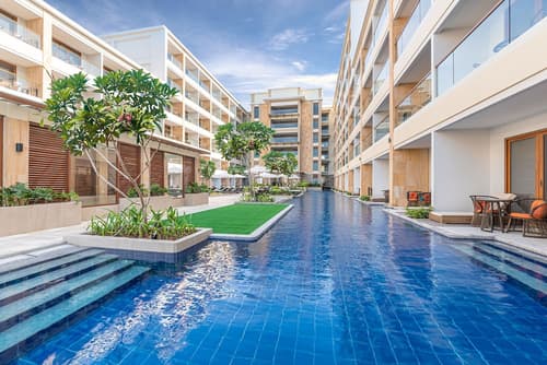 Henann Premier Coast Resort, Pool