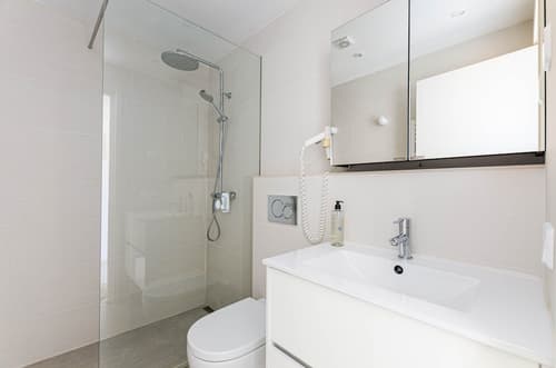 Parque Mar Apartments, Bathroom