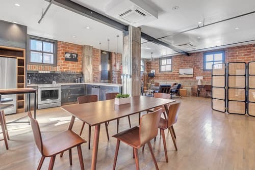 The Maverick, powered by Placemakr - River Walk