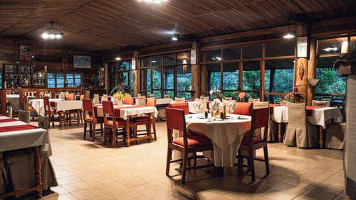 Eulophiella, Restaurant