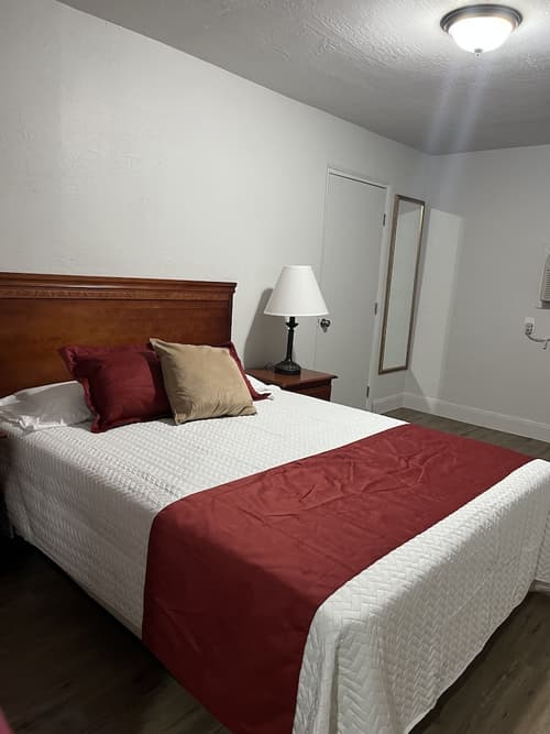 Arizona 9 Motor Hotel, Room