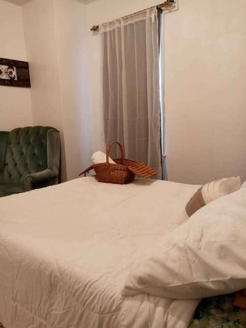 Super Comfy Room at a Great Location, Room