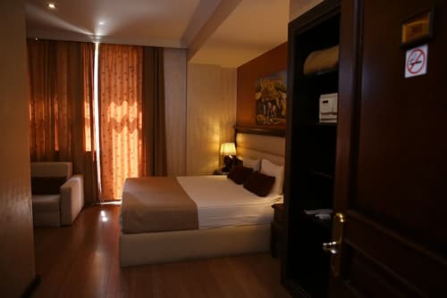 Smith's Boutique Hotel