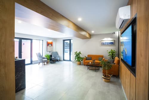 Leliko Suites, Reception