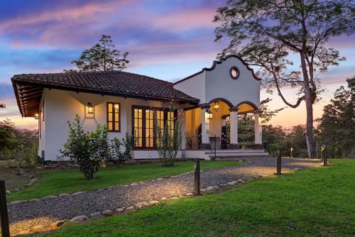 El Lugar Costa Rica Resort