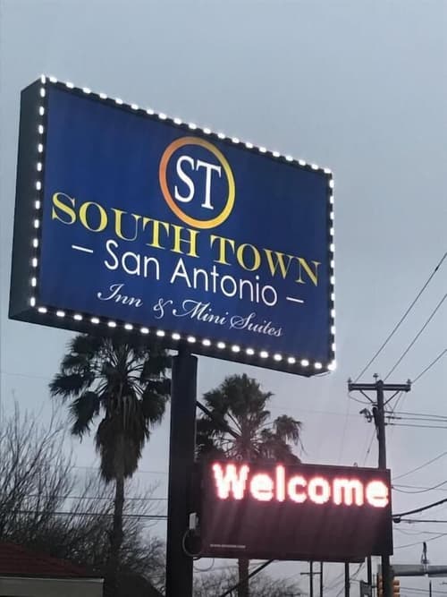 SouthTown SA Inn