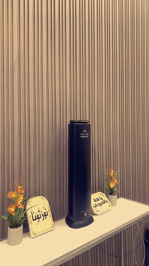 Lina hotel, Reception