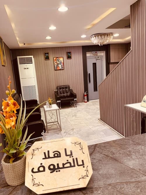 Lina hotel, Reception