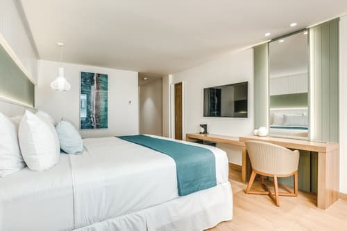 Fort George Hotel & Spa