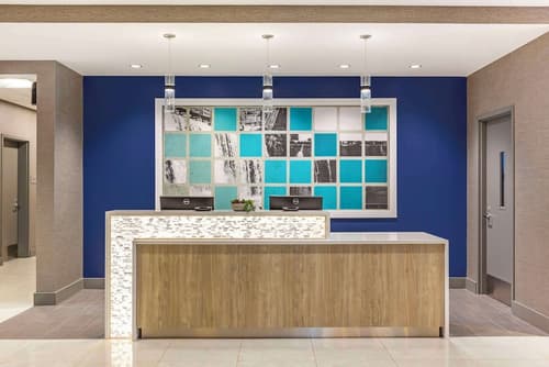 Cambria Hotel Niagara Falls