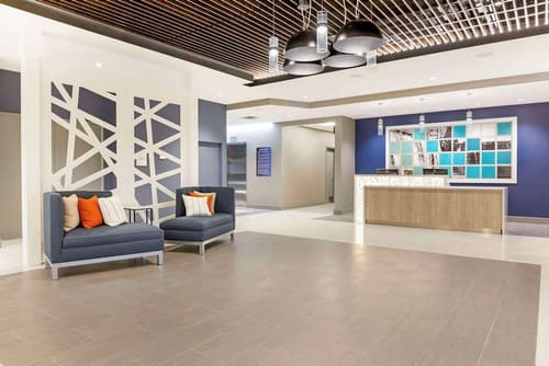 Cambria Hotel Niagara Falls