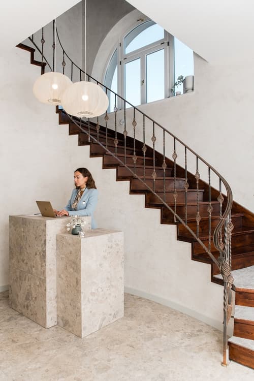 Boutique HOH, Reception